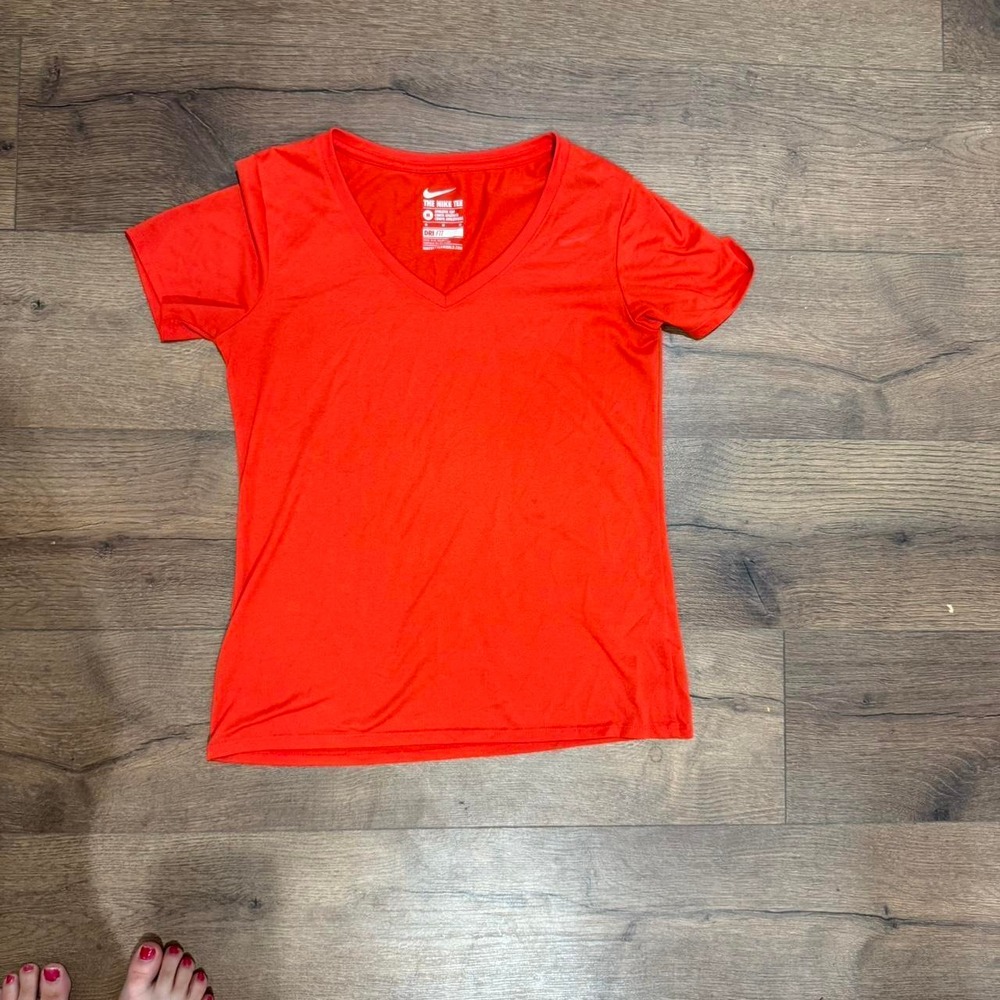 Nike Drifit Tshirt Womens Size M Athleisure Pumpkin Orange